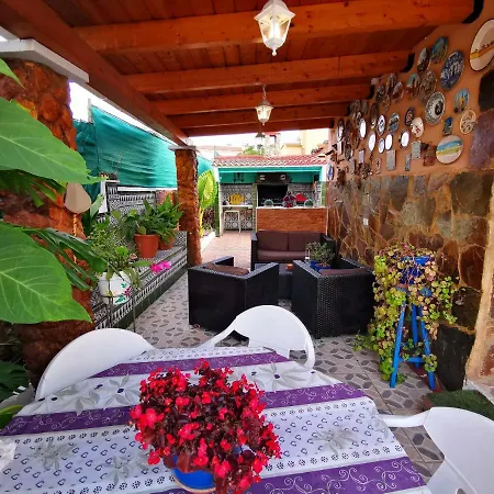 Chalet * Santa Oliva