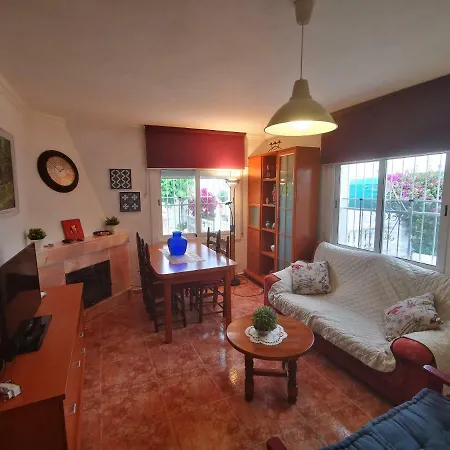 Chalet * Santa Oliva